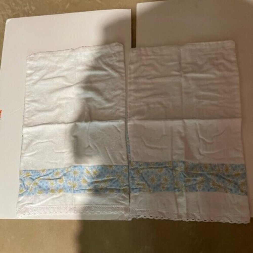 Blue and White Flowers Hand Towels